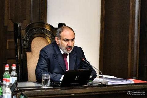 Armenian PM offers condolences to families of persons who died from COVID-19