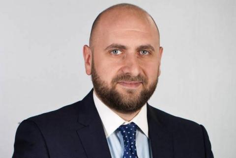 ԱԺ հանձնաժողովը քննարկում է ԿԲ նախագահի պաշտոնում Մարտին Գալստյանի թեկնածության հարցը