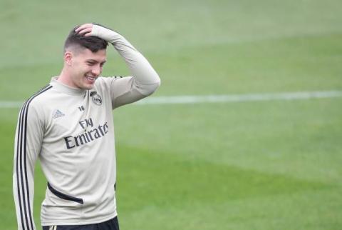 Real Madrid compte garder Luka Jovic 