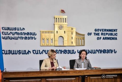 Փոխնախարար Ժաննա Անդրեասյանը հորդորում է տեսնել հեռավար կրթության դրական կողմերը