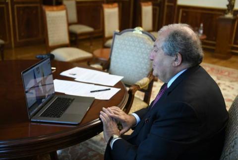 Armenian President discusses coronavirus with Lithuanian counterpart