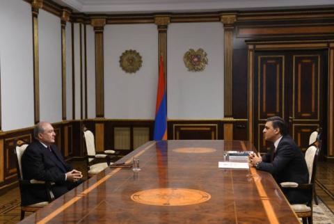 President Sarkissian holds meeting with Ombudsman Tatoyan