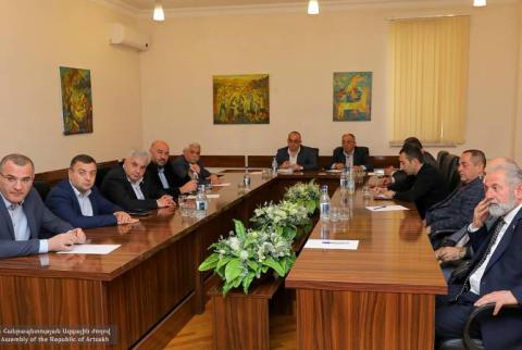 Արցախի ԱԺ նախագահը աշխատանքային խորհրդակցություն է հրավիրել