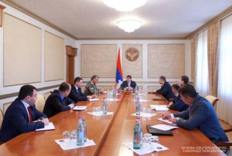 Араик Арутюнян провел совещание, посвященное организации сбора урожая