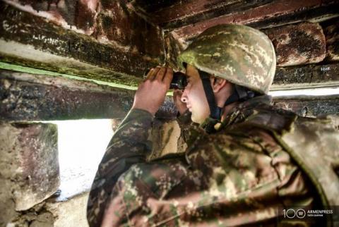 В результате выстрела с азербайджанской стороны сгорел автомобиль ВС Армении