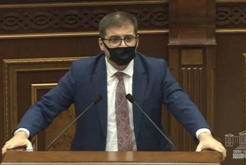 Բաբաջանյանն առաջարկեց մարզպետարանները, քաղաքապետարանները տրամադրել հիվանդանոցային կարիքների համար