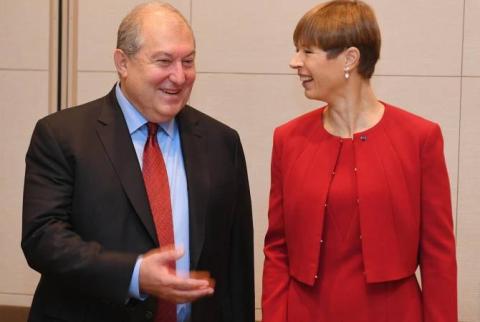 Armenian, Estonian Presidents discuss COVID-19 situation over phone