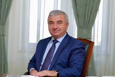رئيس برلمان أرمينيا آرارات ميرزويان يعيّن الرئيس السابق لبرلمان آرتساخ أشوت غوليان مستشاراً له