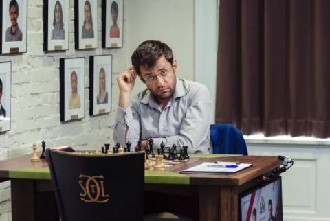 Аронян после 6 партий турнира “Clutch Chess International” уступает Карлсену