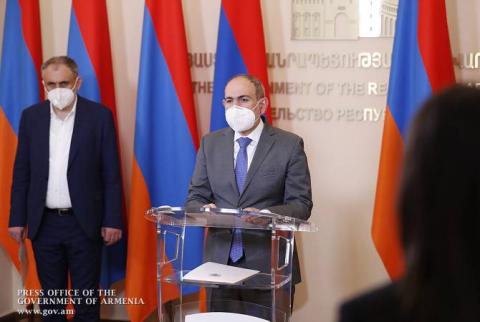 Возбуждено уголовное дело в отношении зараженного COVID-19 водителя такси: Пашинян