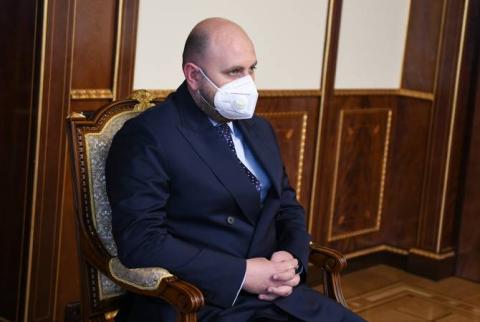 President Sarkissian holds meeting with CBA chief