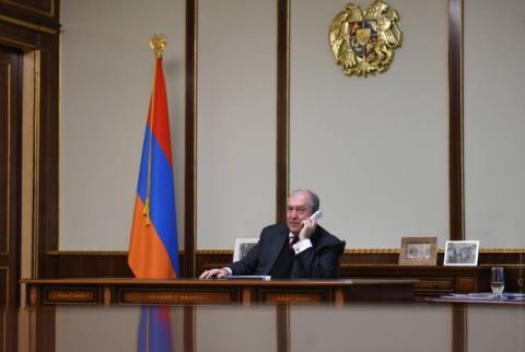 Armen Sarkissian holds phone talk with President of Supreme Judicial Council