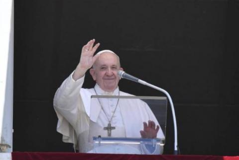 Папа Римский  Франциск  призвал к  миру  на  армяно-азербайджанской  границе