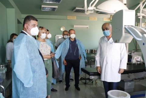 Գեղարքունիքի մարզպետը Գավառի ԲԿ-ում ծանոթացավ ձեռք բերված նորագույն սարքավորումներին