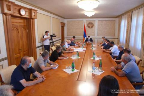 Արցախի նախագահը շինկազմակերպությունների ներկայացուցիչների հետ  խորհրդակցություն է անցկացրել 