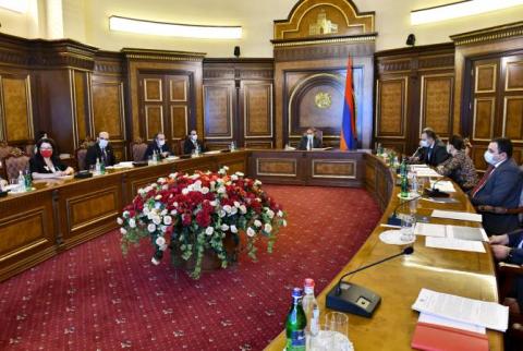 Премьер-министру представлен отчет о реализованных в 2019 году мероприятиях в сфере здравоохранения