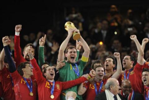 Legendary Spain and Real Madrid keeper Iker Casillas announces retirement at 39 