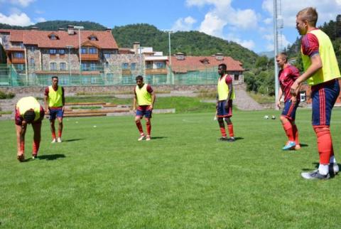 «Վանը» նոր կիսապաշտպան ունի 