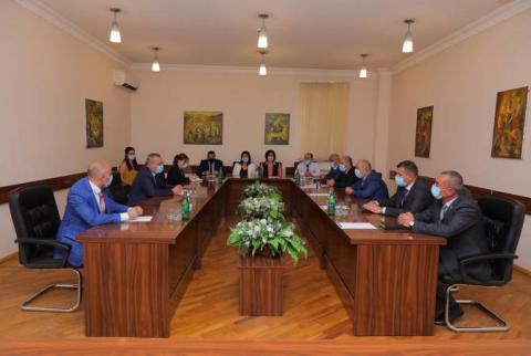 ԱԺ նախագահ Արթուր Թովմասյանը հանդիպել է Անվտանգության խորհրդի քարտուղար Սամվել Բաբայանի հետ