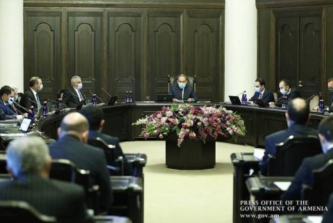 Le gouvernement a approuvé des projets de loi pour améliorer la prestation des services publics