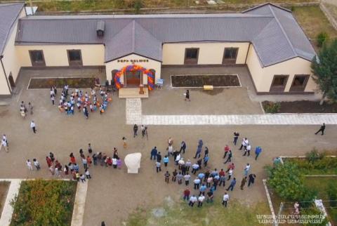 Le Président de l'Artsakh assiste à la cérémonie de réouverture d'un bâtiment scolaire dans la commu