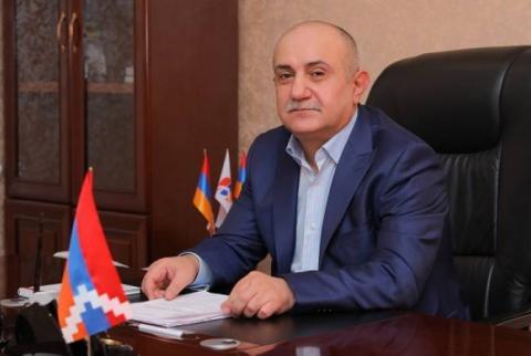 Самвел Бабаян призвал мужчин собраться у военных комиссариатов