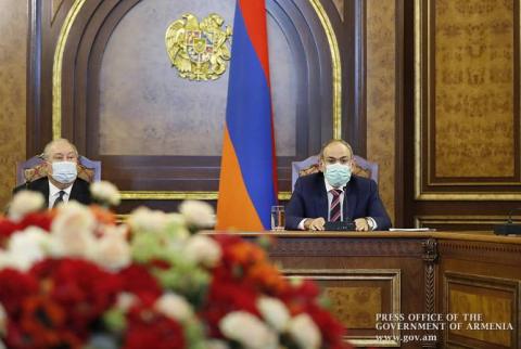 Emergency Security Council meeting discusses delivering “worthy counterblow” to Azerbaijani attack 
