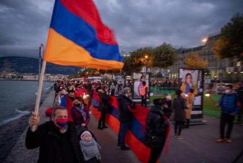 Ժնևում ջահերով բազմամարդ երթ է կազմակերպվել`ի աջակցություն Հայաստանի և Արցախի