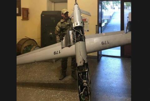 МО опубликовало фотографии еще одного сбитого азербайджанского беспилотника