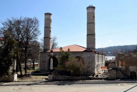 Ударом  Азербайджана повреждена стена иранской мечети  Гохар Ага  в Шуши   