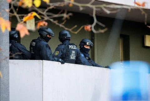 В Германии неизвестный ранил несколько человек холодным оружием