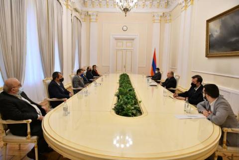 Armenian President continues consultations with different political forces