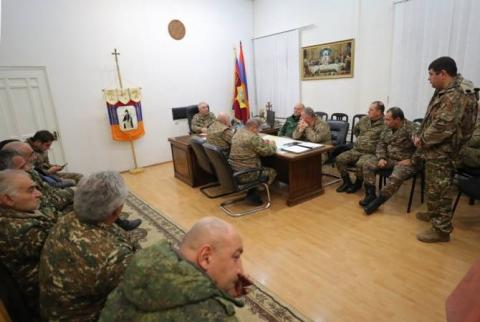 Pas un mètre du territoire arménien ne sera cedé: le Ministre de la Défense