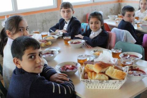 «Կայուն դպրոցական սնունդ» ծրագիրը 10 տարեկան է. կգործեն մասնագետ-խոհարարներ և էլ.կառավարման համակարգ