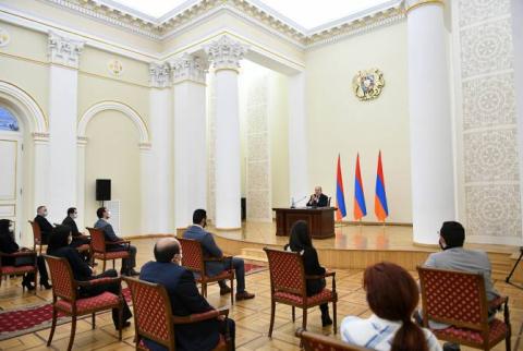 Արմեն Սարգսյանը հանդիպել է երիտասարդական կառույցների ներկայացուցիչների հետ
