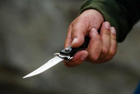 54-летний гражданин ножом и ножницами угрожал убить 83-летнего отца и 82-летнюю мать 