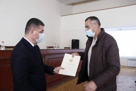 Գեղարքունիքի մարզպետը դպրոցների տնօրենների հետ քննարկեց մարզի կրթական համակարգի առաջնահերթ խնդիրները