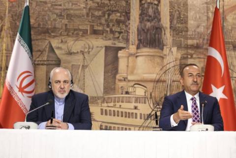 Javad Zarif a rencontré son homologue turc, Mevlut Cavusoglu