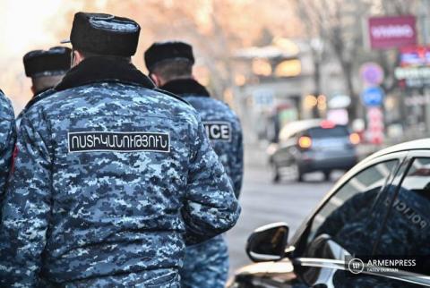 У здания Национального собрания Армении приводу в полицию подвергнуты восемь граждан