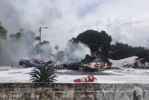 ABC: в Парагвае семь человек погибли при крушении самолета ВВС