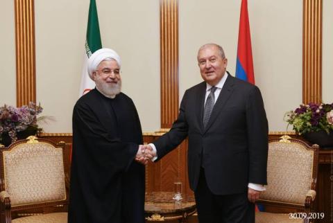 الرئيس أرمين سركيسيان يبعث رسالتي تهنئة للمرشد الأعلى الإيراني علي خامنئي والرئيس حسن روحاني  