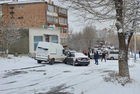Շղթայական վթարների պատճառով Նոր Նորքի 4-րդ զանգվածի Ա. Հովհաննիսյան փողոցը դարձել է ոչ երթևեկելի
