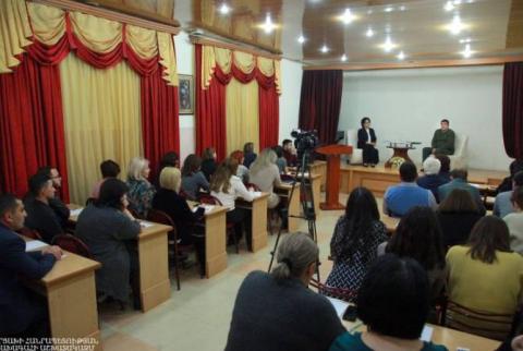 Արայիկ Հարությունյանը հանդիպել է Մեսրոպ Մաշտոց համալսարանի դասախոսական ու ուսանողական կազմի հետ