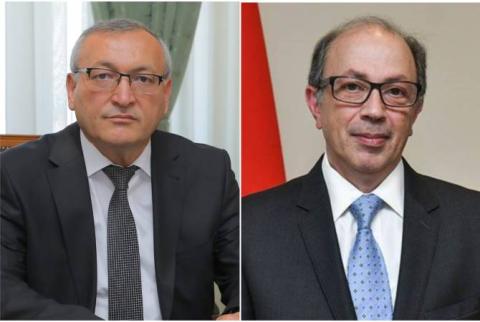 Le Président du Parlement d'Artsakh rencontre le Ministre des affaires étrangères de l'Arménie à Erevan