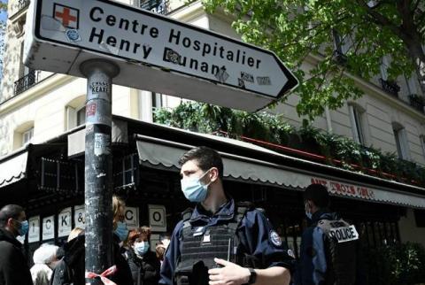 В результате стрельбы около больницы в Париже погиб один человек