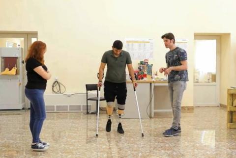 «Հայաստան» հիմնադրամը ներկայացրել է պրոթեզավորում ստացած հայրենիքի պաշտպան Արամ Արզումանյանի պատմությանը