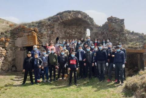 В Гегаркуникской области на территориях ряда памятников проведены очистительные работы