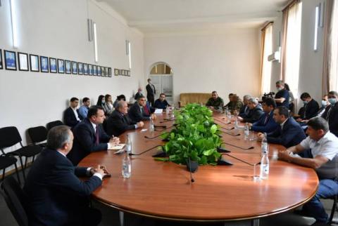 Le président Sarkissyan rencontre les dirigeants de plusieurs communautés de Syunik