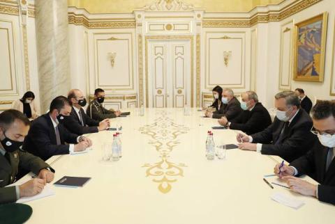 Nikol Pashinyan et le Ministre chypriote de la Défense soulignent l'importance de développer une coopération multiforme