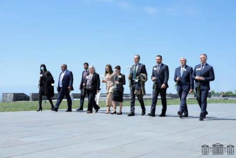 Francophonie Parliamentary Assembly delegates visit Armenian Genocide memorial in Yerevan 
